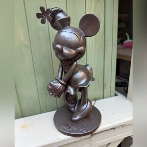 Rare 13” Minnie Bronze Garden Statue Big Fig